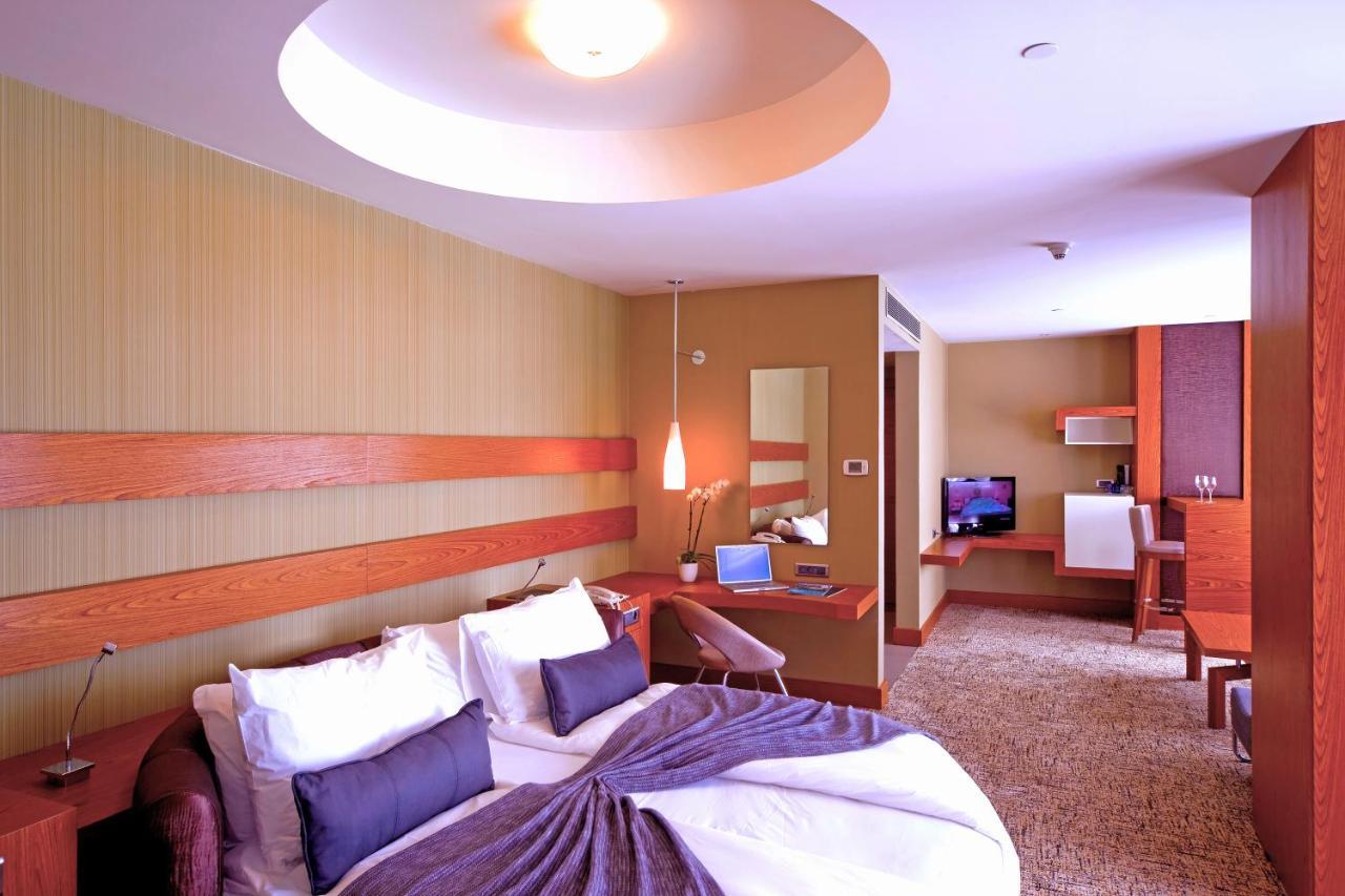 איסטמבול The Green Park Pendik מראה חיצוני תמונה A room at the hotel